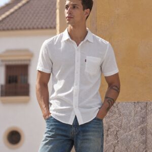 Men's Solid Button Down Collar Slim Fit Oxford Shirt